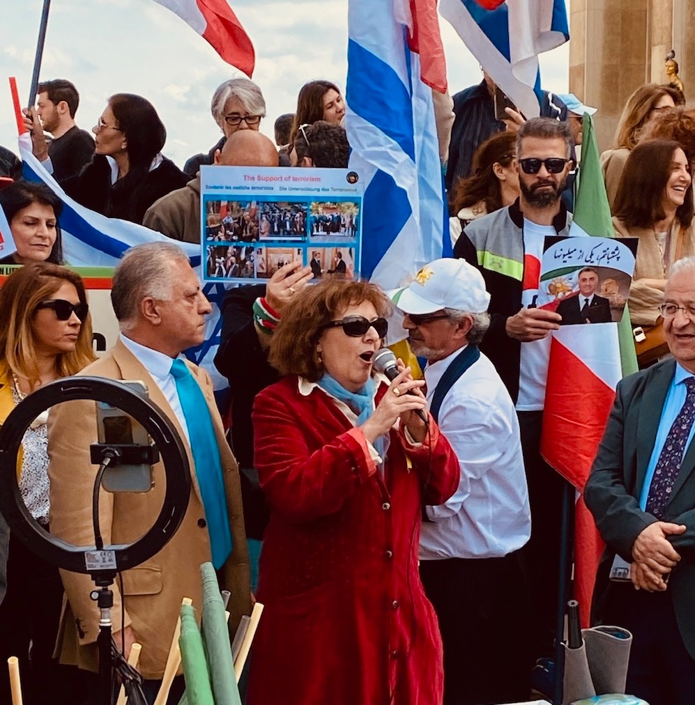 Le14 avril : Rassemblement au Trocadéro