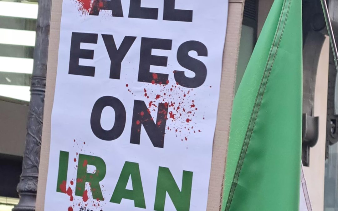 A la grande marche de soutien au peuple iranien
